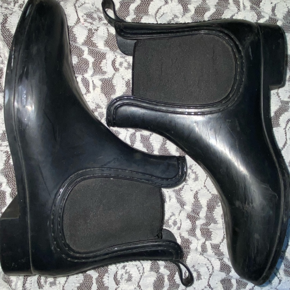 Black boots